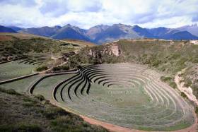 Foto Chinchero, Maras y Moras - Foto de las Andenes de Moray