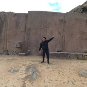 Foto Valle Sagrado - Mas rocas gigantes en Ollantaytambo