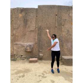 Foto Valle Sagrado - Rocas gigantes en Ollantaytambo